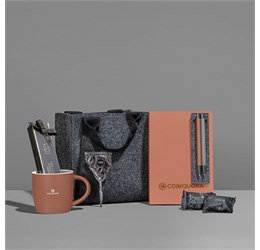 Yatta Vogue Vibes Hamper